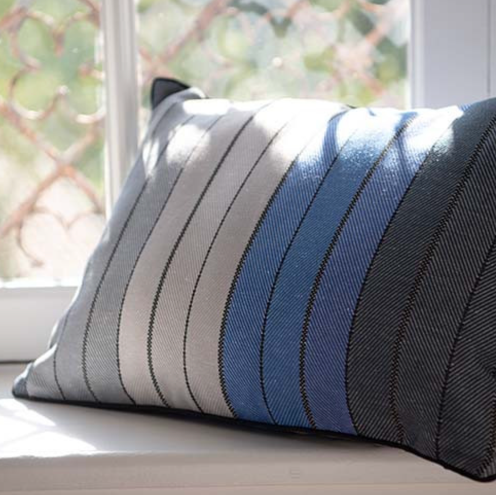 Cushion Eugenie blue gray